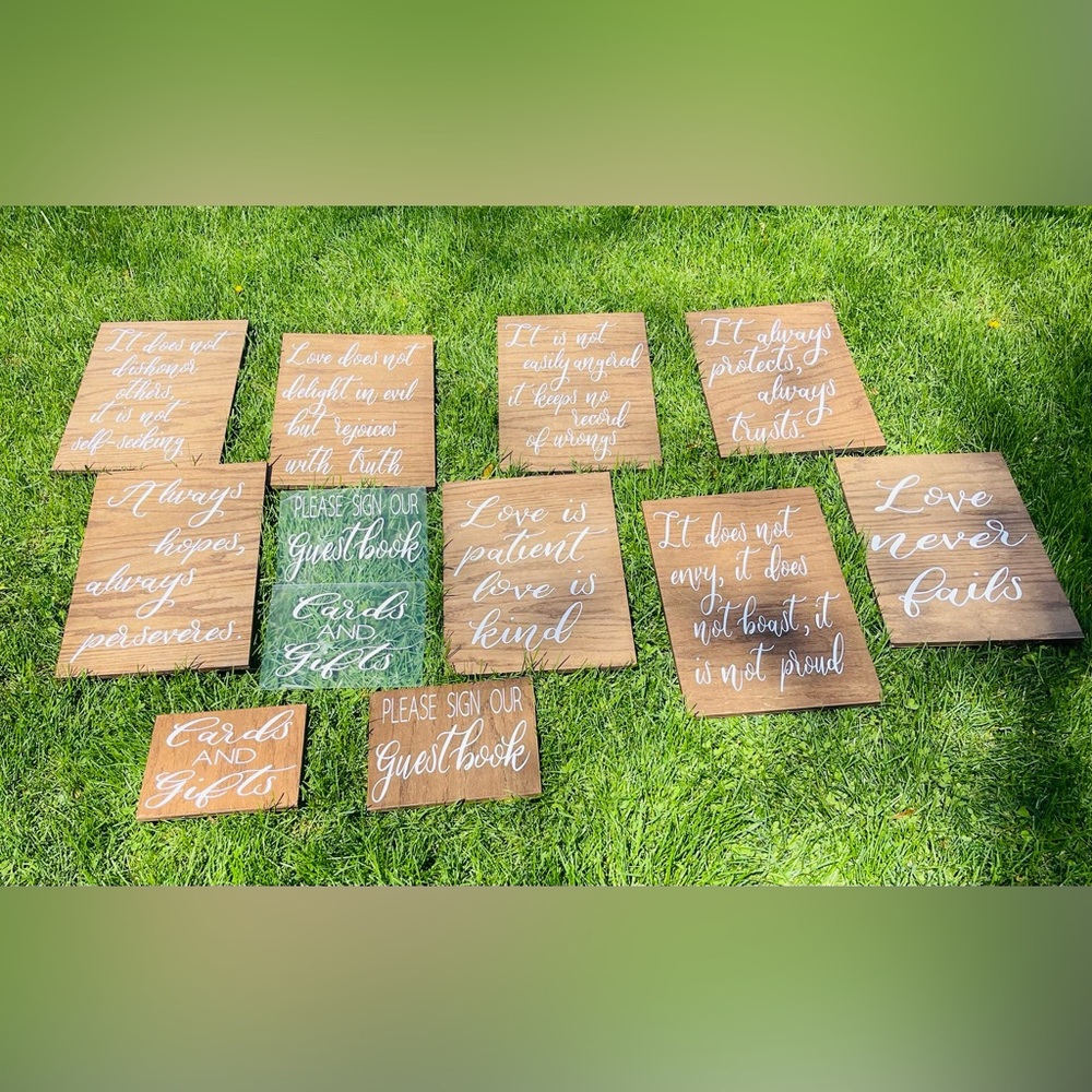 Wooden Wedding Signs - Corinthian